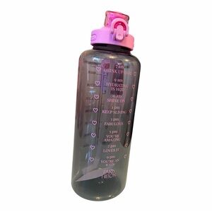 Paris Hilton Motivation Gray Bottle Flip Top Pink Lock Lid 64 Oz. Water Bottle